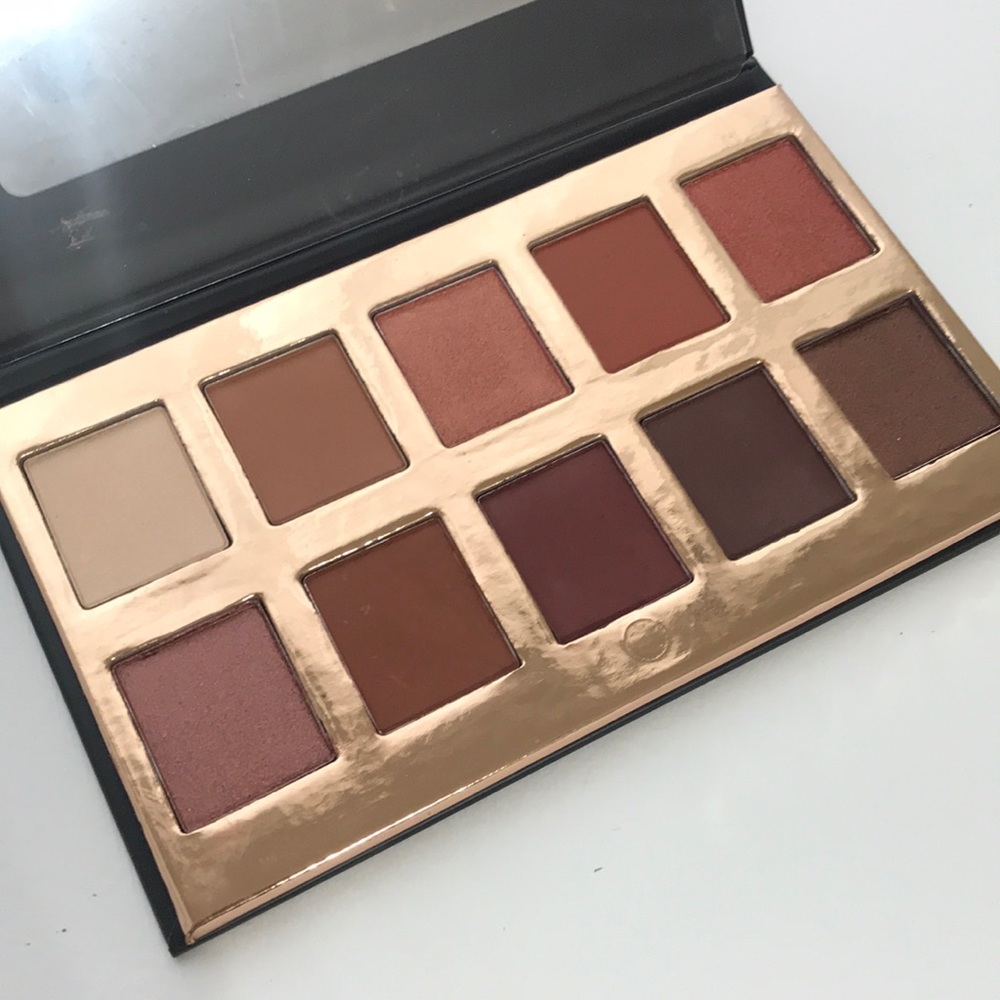 Crown Pro Eyeshadow Palette